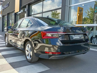 Škoda Superb 2.0 TDI Ambition DSG 