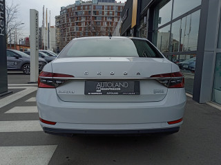 Škoda Superb 2.0 TDI Ambition DSG