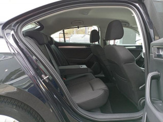 Škoda Superb 2.0 TDI Ambition DSG