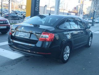 Škoda Octavia 2.0 TDI DSG Style 