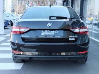Škoda Superb 2.0 TDI DSG Style