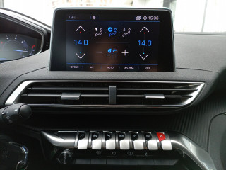 Peugeot 3008 1.5 HDI Business AUT