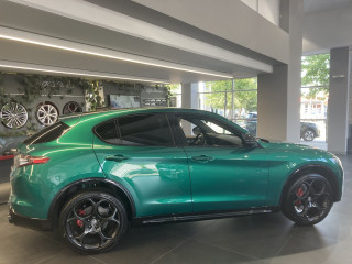 Alfa Romeo Stelvio 2.0 Petrol 280KS Q4 AT8 VELOCE