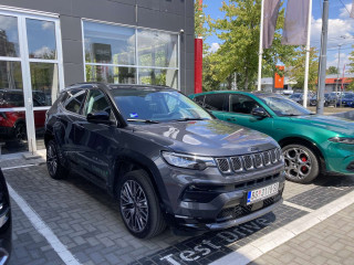 Jeep Compass 1.5 MHEV 130ks DCT7 Summit DEMO 