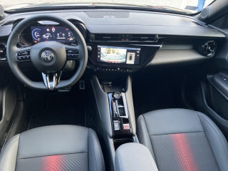 Alfa Romeo Junior 1.2 136ks MHEV DCT6 SPECIALE DEMO 