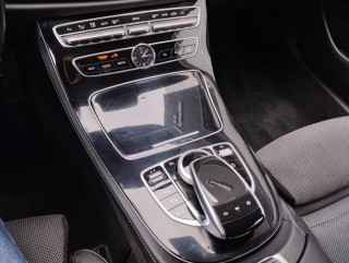 Mercedes Benz E 220 2.0