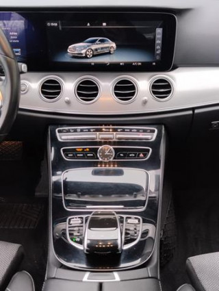 Mercedes Benz E 220 2.0