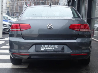 Volkswagen Passat B8 1.6 TDI Comfort DSG 