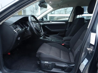 Volkswagen Passat B8 1.6 TDI Comfort DSG 