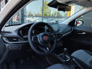 Fiat Tipo 1.6 mjtd Cross