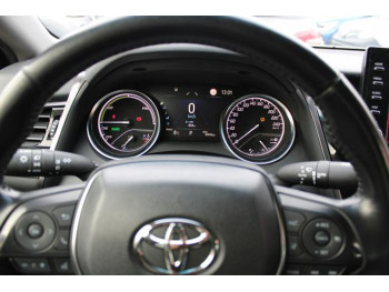 Toyota Camry 2.5 HYBRID AUT 