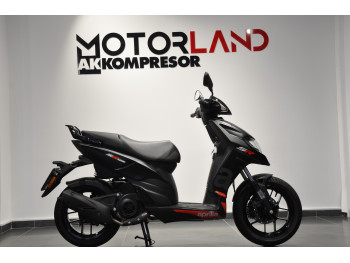 Aprilia SR 125 