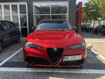 Alfa Romeo Stelvio 2.0 Petrol 280KS Q4 AT8 VELOCE DEMO 