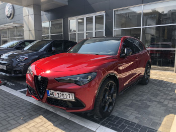 Alfa Romeo Stelvio 2.0 Petrol 280KS Q4 AT8 VELOCE DEMO 