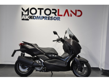Yamaha X MAX 