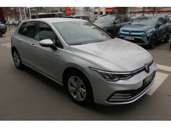 Volkswagen Golf 8 1.0 TSI Life 