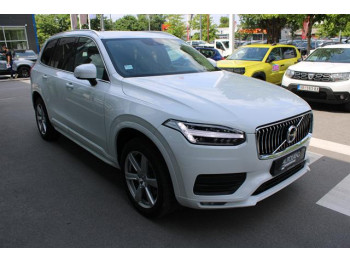 Volvo XC90 2.0 B5 MOMENTUM PRO 