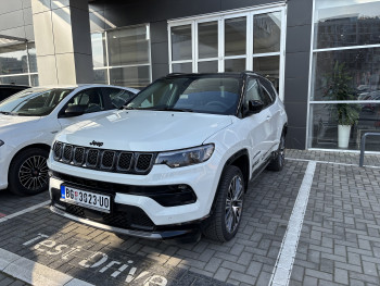 Jeep Compass 1.5 MHEV 130ks DCT7 Summit DEMO 