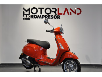 Vespa Primavera 125 