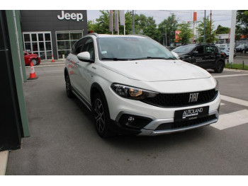 Fiat Tipo 1.6 Mjtd CROSS 