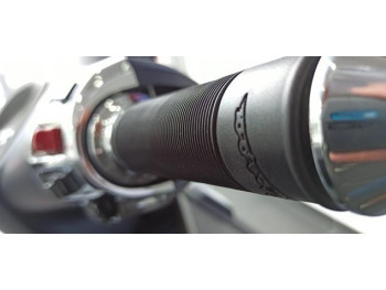 Vespa GTS 300 HPE Super Tech 