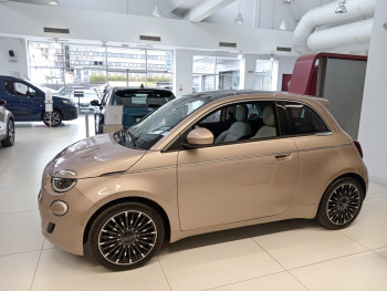 Fiat 500e BEV Hatchback 23,65 KWH 95ks  –LA PRIMA 