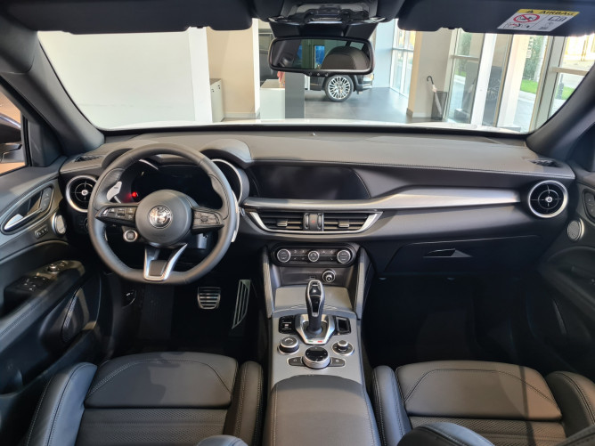 Alfa Romeo Stelvio 2.0 Petrol 280KS Q4 AT8 VELOCE 