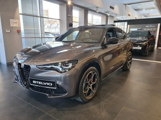 Alfa Romeo Stelvio 2.0 Petrol 280KS Q4 AT8 VELOCE 
