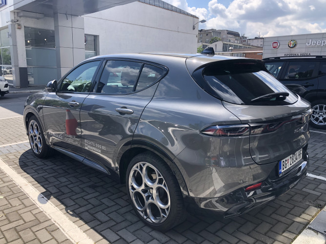 Alfa Romeo Tonale 1.5 MHEV 160ks+20ks FWD DCT7 VELOCE 
