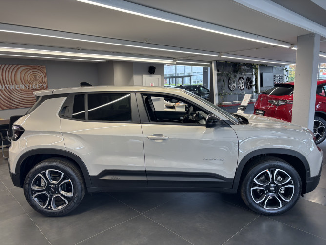 Jeep Avenger MHEV 1.2 100ks DCT6 Summit 