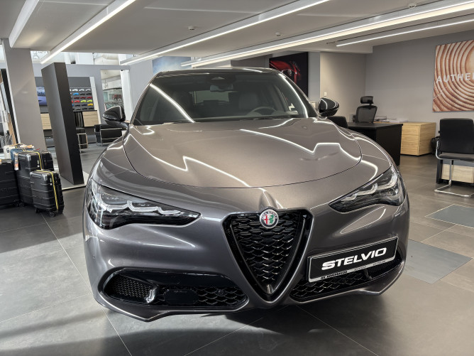Alfa Romeo Stelvio 2.0 Petrol 280KS Q4 AT8 VELOCE 