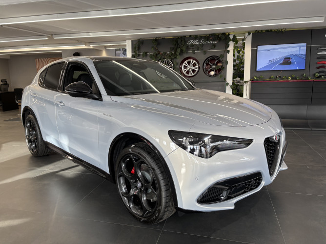 Alfa Romeo Stelvio 2.0 Petrol 280KS Q4 AT8 VELOCE 