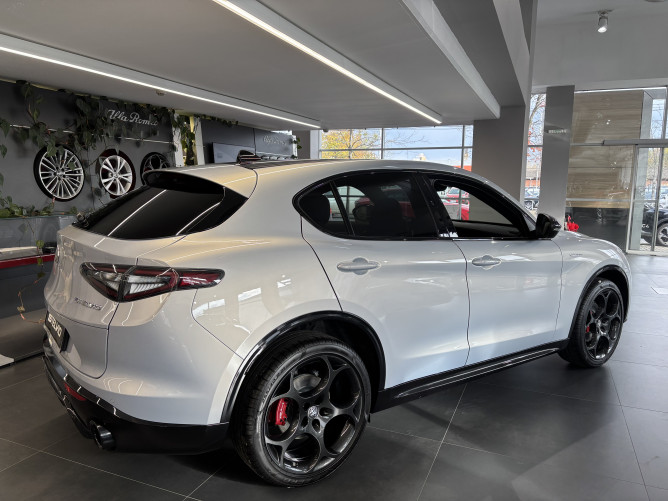 Alfa Romeo Stelvio 2.0 Petrol 280KS Q4 AT8 VELOCE 