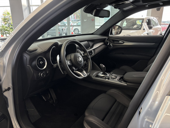 Alfa Romeo Stelvio 2.0 Petrol 280KS Q4 AT8 VELOCE 