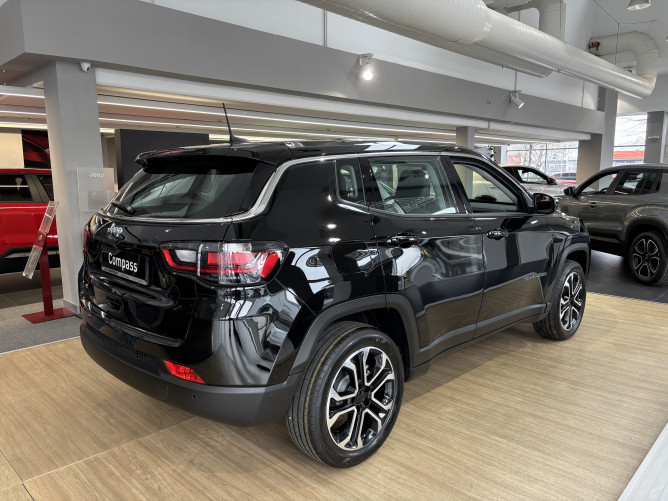 Jeep Compass 1.5 MHEV 130ks DCT7 Altitude + Promo pack 2 