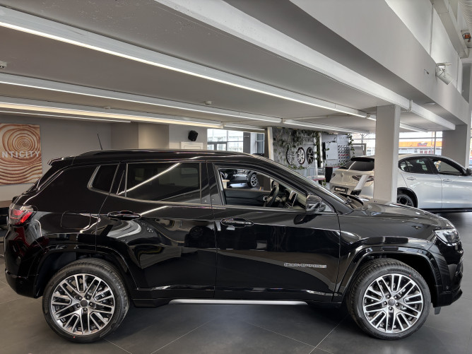 Jeep Compass 1.5 MHEV 130ks DCT7 Summit + Promo pack 2 