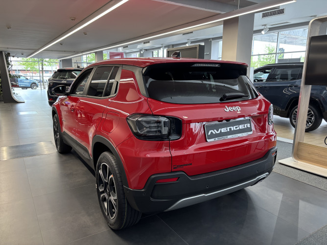 Jeep Avenger MHEV 1.2 100ks DCT6 Summit 