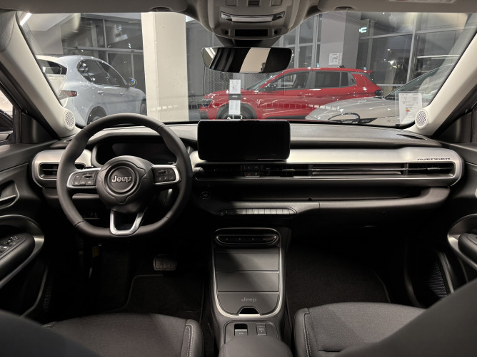 Jeep Avenger MHEV 1.2 100ks DCT6 Summit 