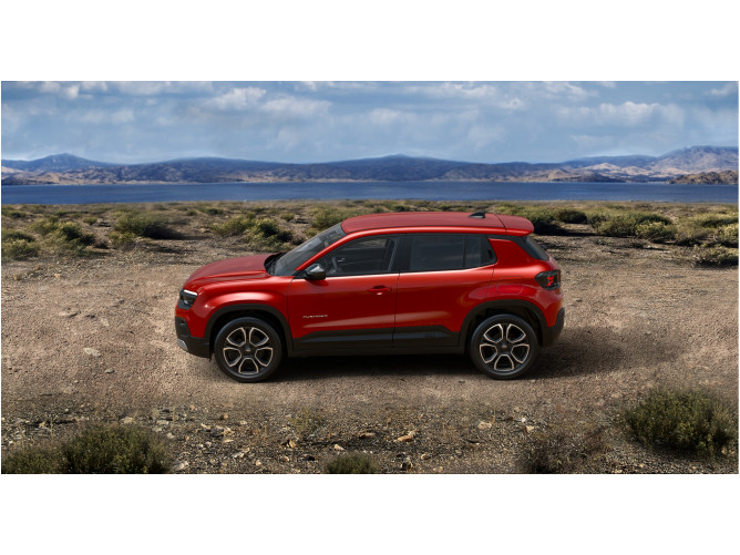 Jeep Avenger MHEV 1.2 100ks DCT6 Summit 