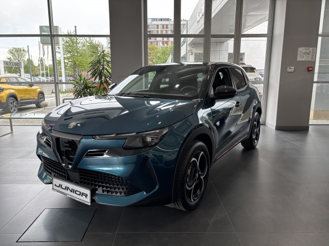 Alfa Romeo Junior 1.2 136ks MHEV DCT6 SPECIALE 