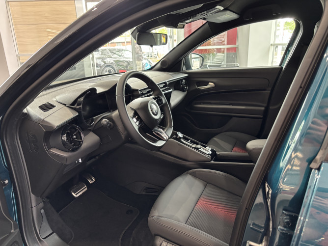 Alfa Romeo Junior 1.2 136ks MHEV DCT6 SPECIALE 
