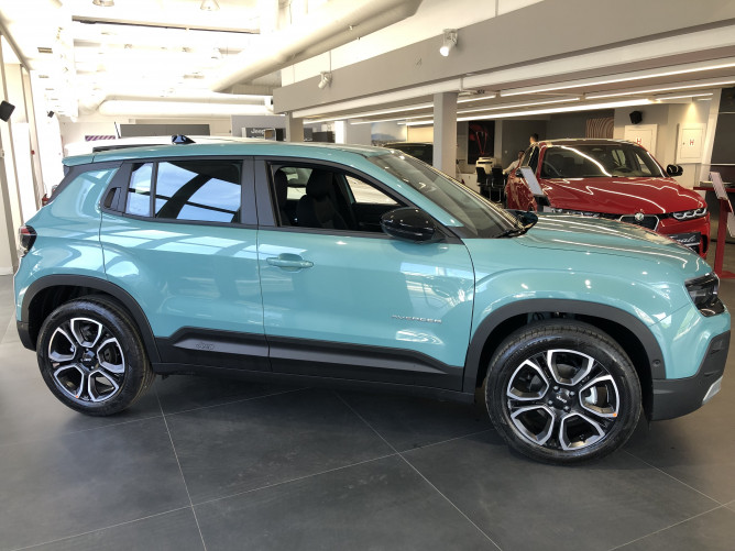 Jeep Avenger MHEV 1.2 100ks DCT6 Summit 