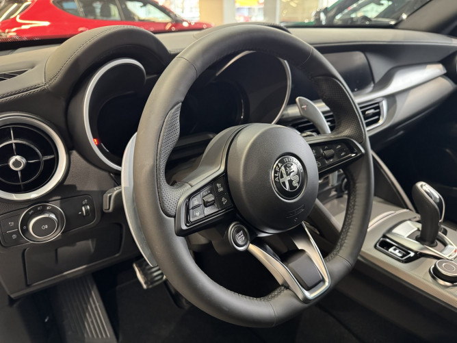 Alfa Romeo Stelvio 2.0 Petrol 280KS Q4 AT8 VELOCE 