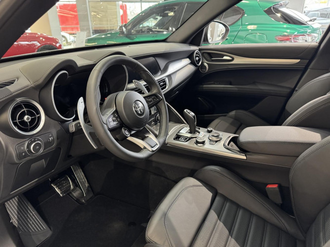 Alfa Romeo Stelvio 2.0 Petrol 280KS Q4 AT8 VELOCE 