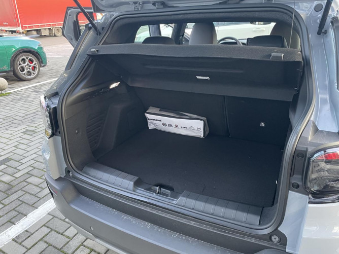 Jeep Avenger MHEV 1.2 136ks DCT6 UPLAND 4X4e - DEMO 