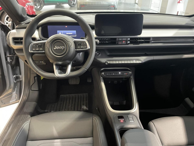 Jeep Avenger MHEV 1.2 136ks DCT6 UPLAND 4X4e 