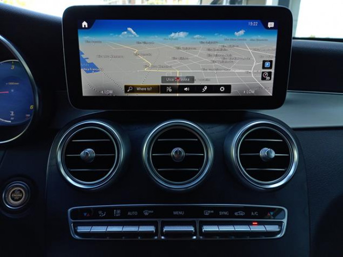 Mercedes Benz GLC 220 D 4MATIC 