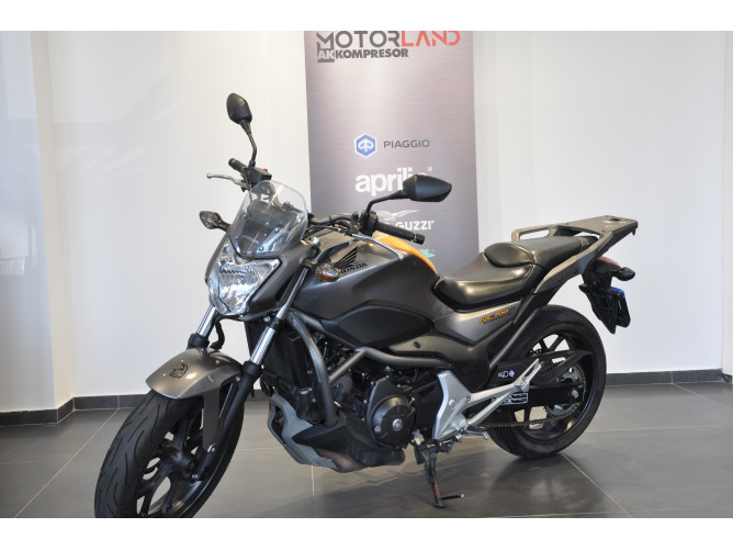 Honda NC700S 