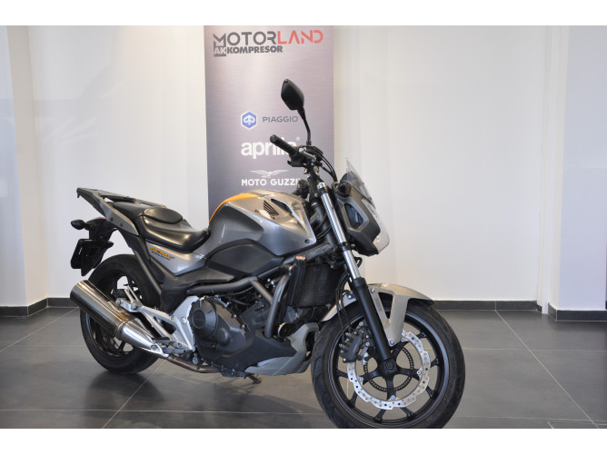 Honda NC700S 