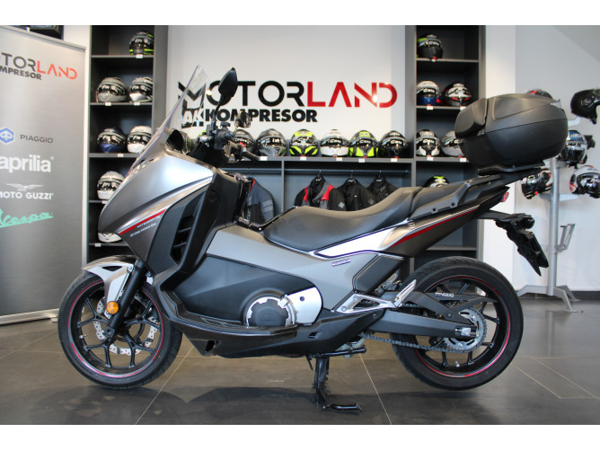 Honda Integra 750 